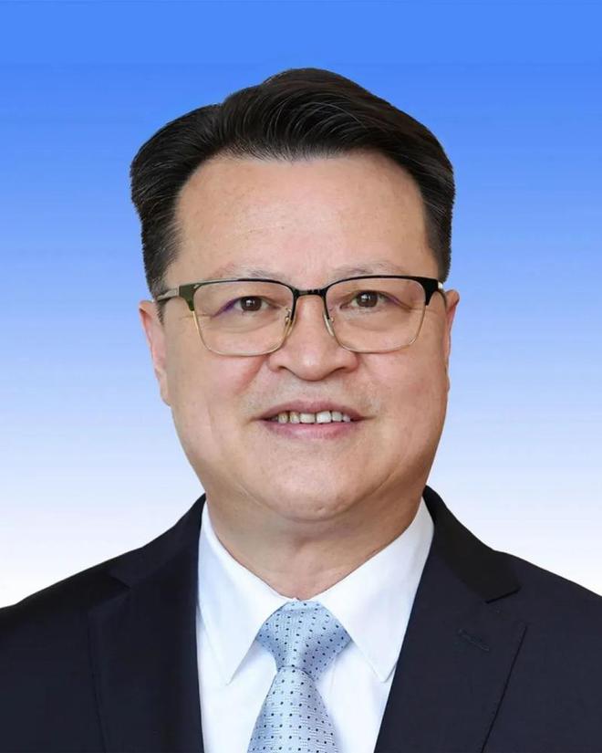 8地任命省级政府副职两人中央“空降”两人央企高管转政(图1)